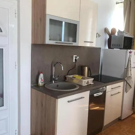 By The Sea Tucepi, Makarska - 22656 Apartment *