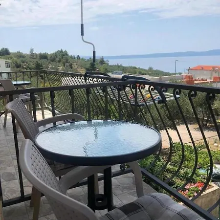 Apartment By The Sea Tucepi, Makarska - 22656 *