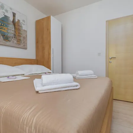 Apartment By The Sea Tucepi, Makarska - 22656