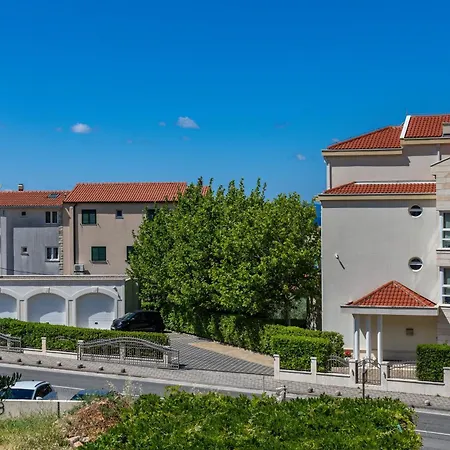 By The Sea Tucepi, Makarska - 22656 Apartment