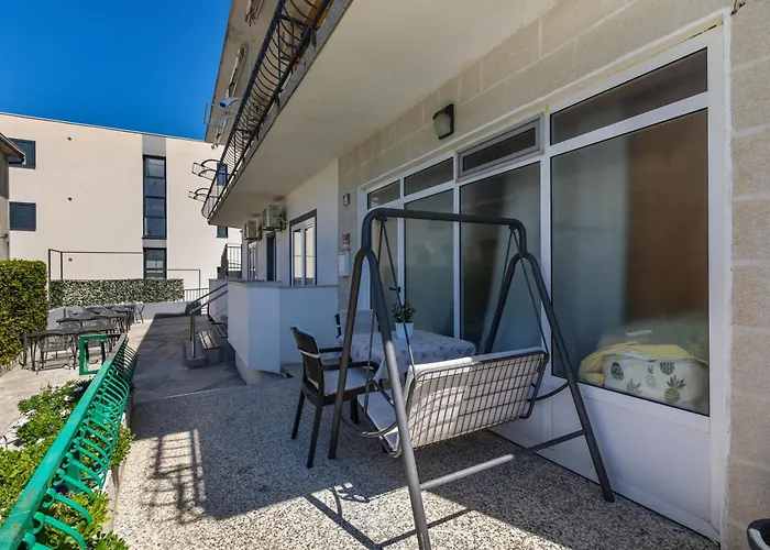 By The Sea Tucepi, Makarska - 22656 Apartment *